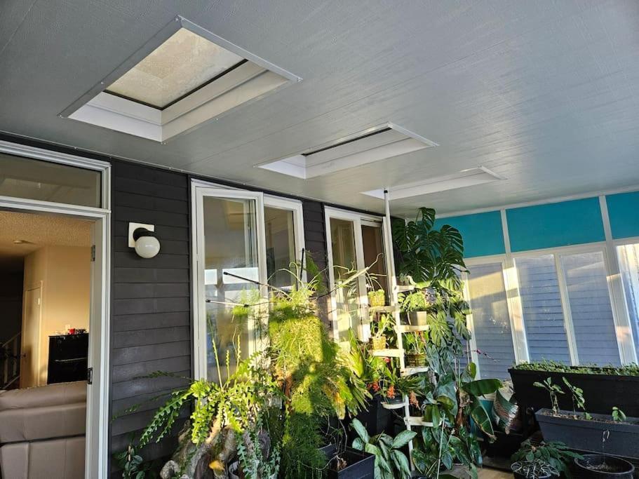 3 Bedroom Detached House Holiday home Calgary